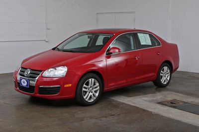 2010 Volkswagen Jetta Sedan 4dr DSG TDI - Click to see full-size photo viewer