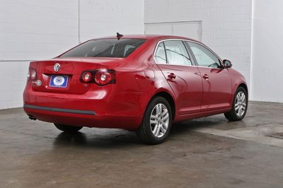 2010 Volkswagen Jetta Sedan 4dr DSG TDI - Click to see full-size photo viewer