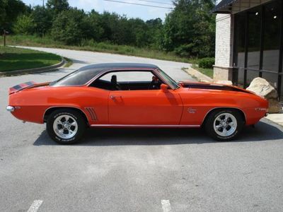 1969 Chevrolet Camaro SS 350 - Click to see full-size photo viewer