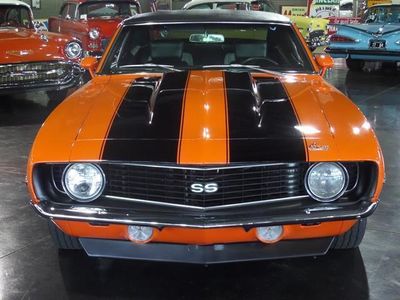 1969 Chevrolet Camaro SS 350 - Click to see full-size photo viewer