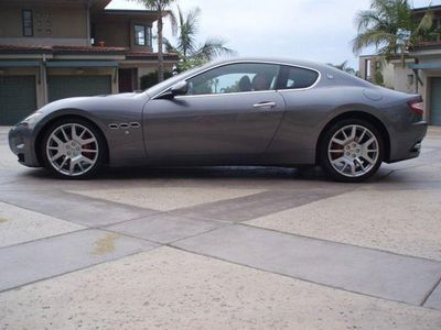 2009 Maserati GranTurismo Base Trim - Click to see full-size photo viewer